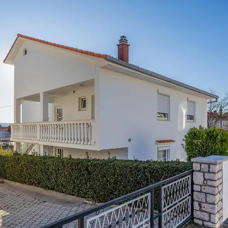 1 Bedroom Gorgeous In