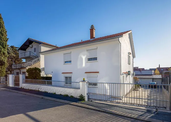 Cozy In With Wifi * Selce